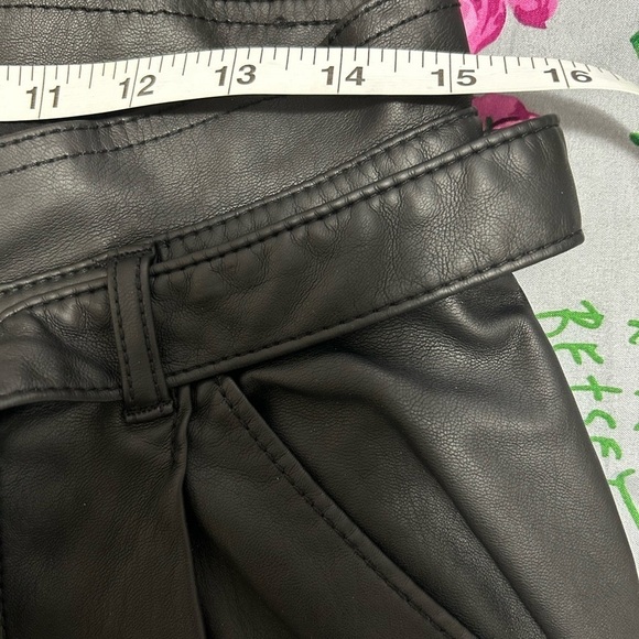 Free  people Nightfall Vegan leather paperbag waist crop trousers US 10 new - Picture 4 of 4